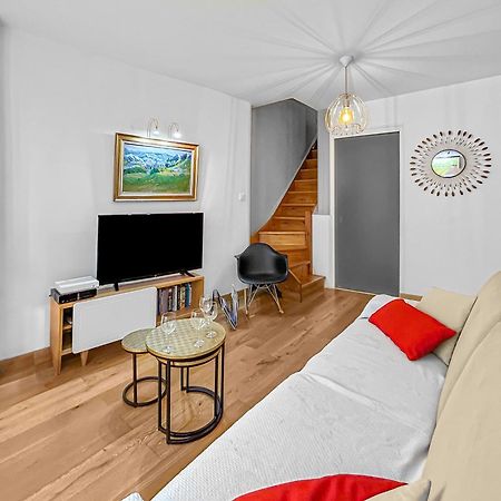 Un Petit Nid Au Bord De La Sorgue Appartement LʼIsle-sur-la-Sorgue Buitenkant foto