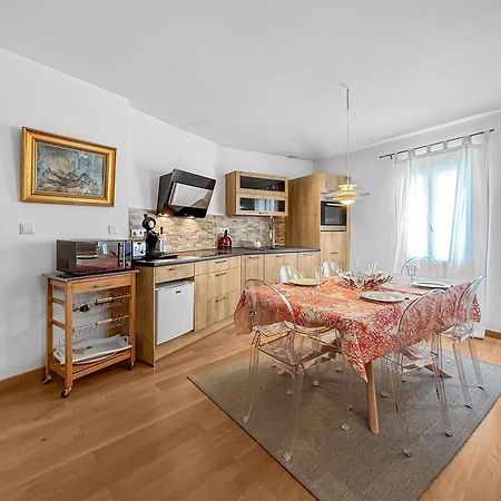Un Petit Nid Au Bord De La Sorgue Appartement LʼIsle-sur-la-Sorgue Buitenkant foto